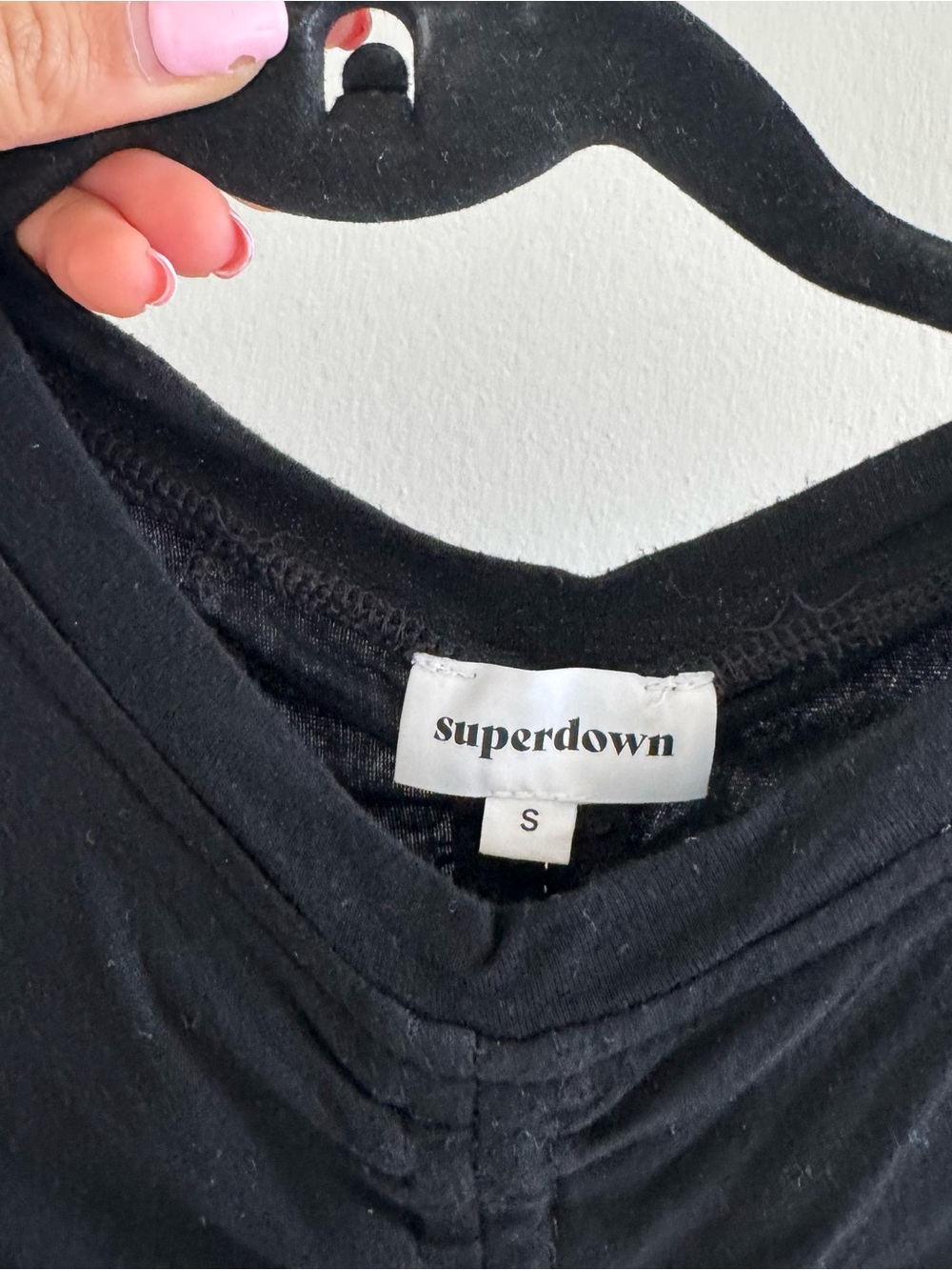 Superdown Ruched Cropped Tank - Picture 3 of 6